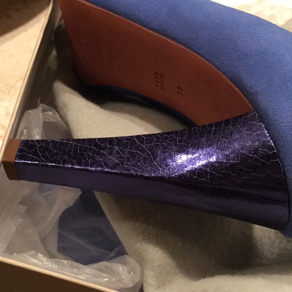 Philosophy di Alberta Ferretti Blue Suede Pumps 38 - Picture 4 of 4
